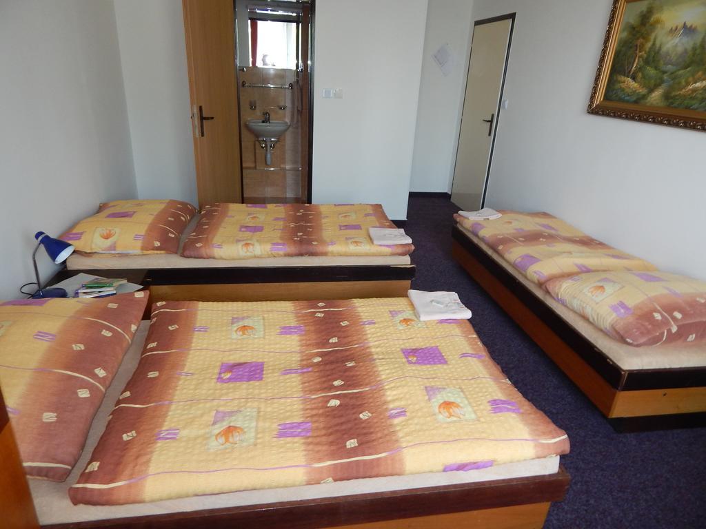 Abc Hotel Nitra Pokoj fotografie